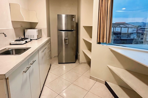 Superior-Doppelzimmer | Eigene Küche | Mikrowelle, Wasserkocher, Grillplatte, Kochgeschirr/Geschirr/Besteck