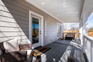 Terrace/patio - Hot Tub / Near Downtown / A/C / Couples Retreat (Colorado Springs)