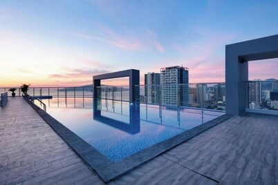 Luxury 2BR/2WR Condo | Ocean + Mountain Views | Digital Nomad Ready