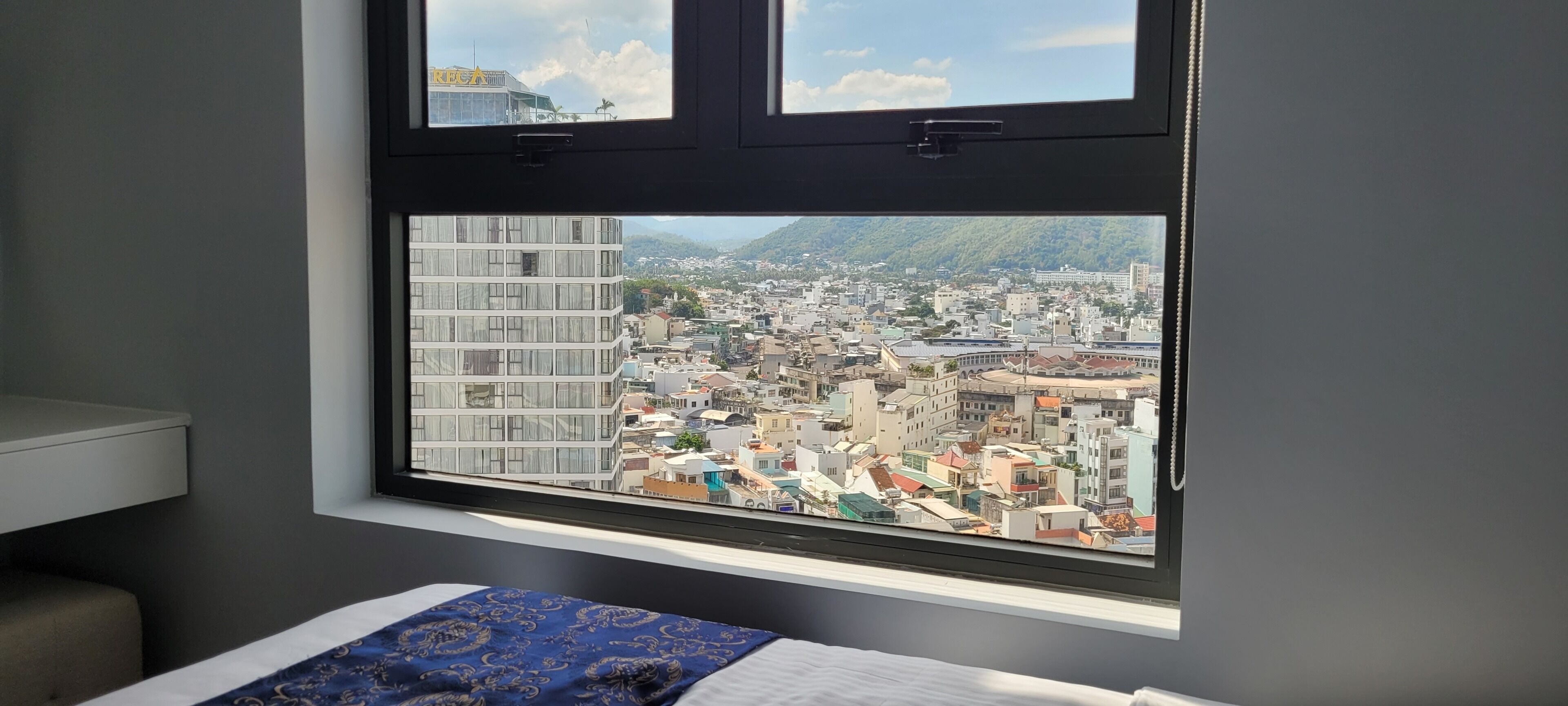 2 bedrooms, desk, free WiFi, bed sheets