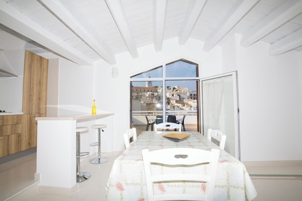 Suite Panoramique, vue mer | Coin séjour