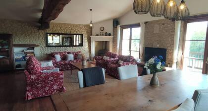 5 Bedroom countryside gite with heated pool close to Chalais, terraces & garden