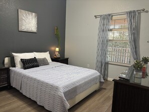 3 bedrooms, iron/ironing board, WiFi, bed sheets - Apartment near to Disney at Bahama Bay Resort (Davenport)