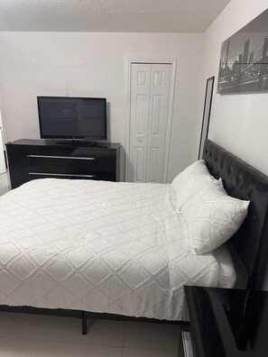 1 Schlafzimmer, Bügeleisen/Bügelbrett, WLAN, Bettwäsche