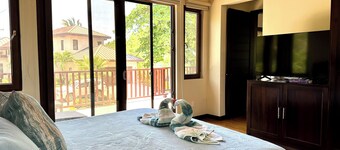 LIVING WATERS ROATAN CASITA