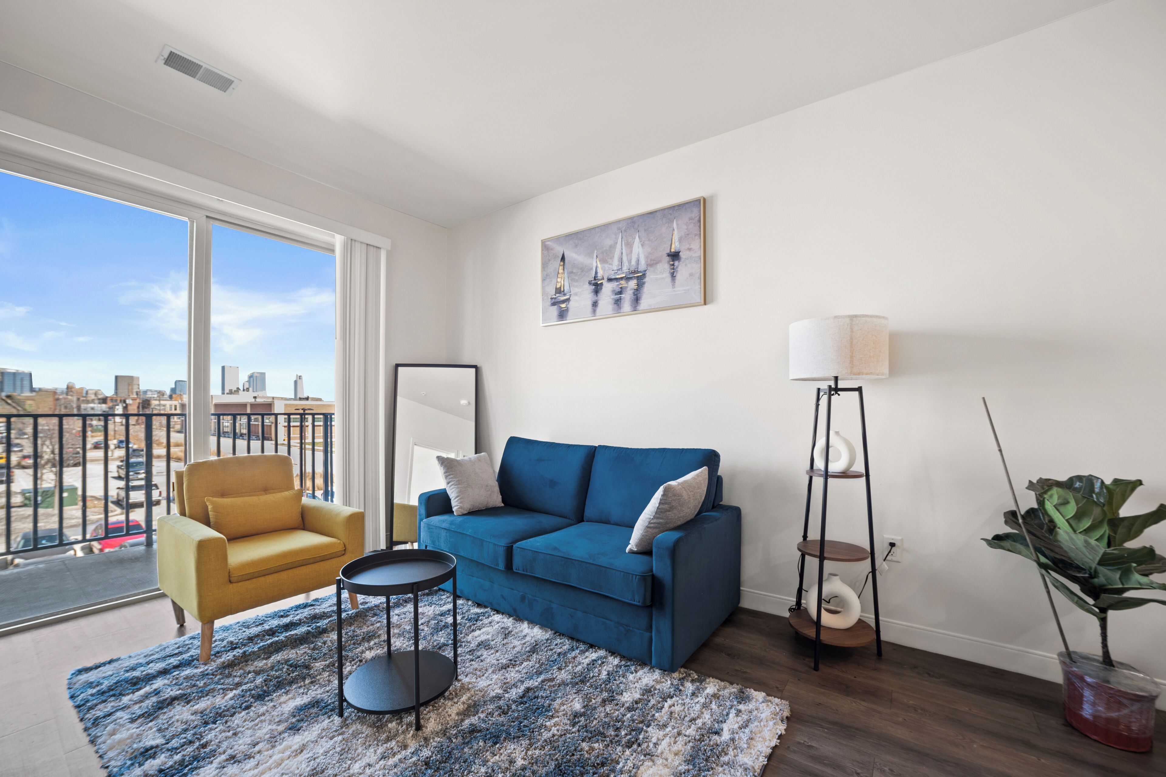 Downtown View Luxury Near Lake Michigan
