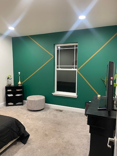 Beautiful Studio Bedroom Rental! 