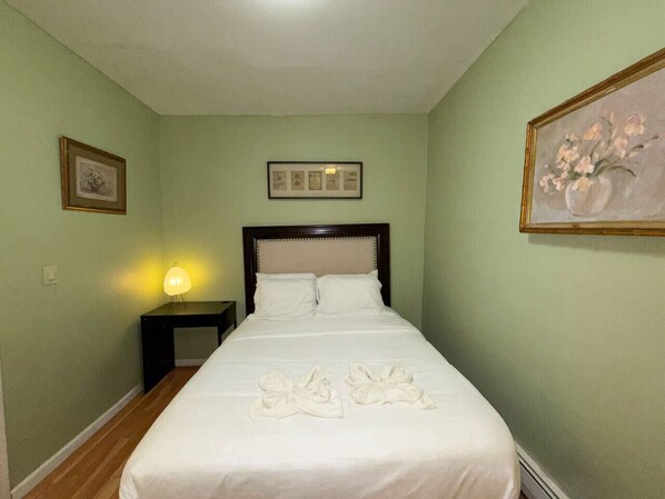 1 Schlafzimmer, Schreibtisch, Reisekinderbett, kostenloses WLAN