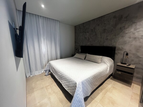 1 chambre, fer et planche à repasser, accès au Wi-Fi (inclus)