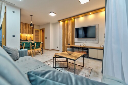 Golden Panorama Wellness & Spa