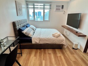 2 habitaciones, escritorio, tabla de planchar con plancha y wifi 