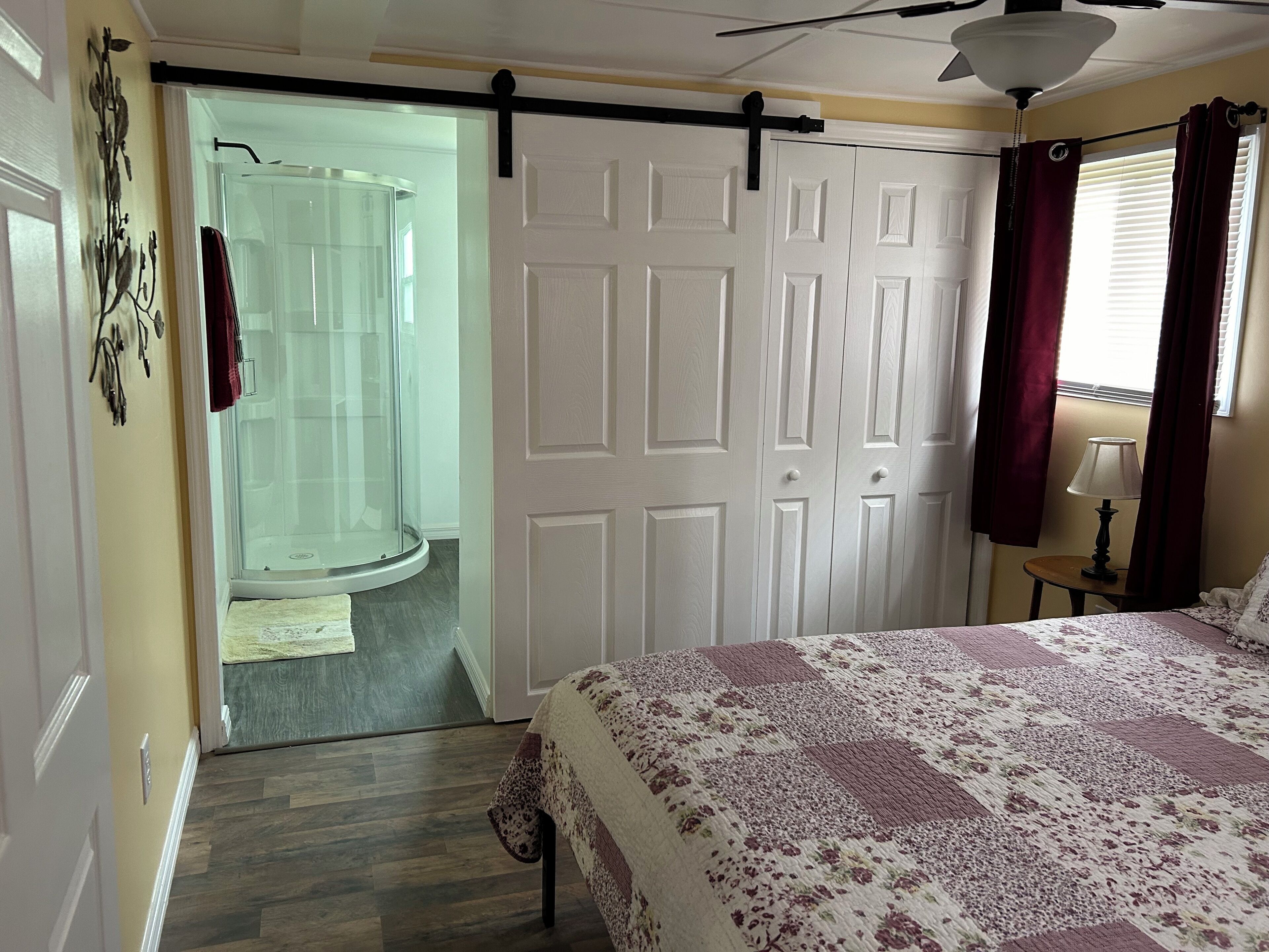 2 Schlafzimmer, Bügeleisen/Bügelbrett, WLAN, Bettwäsche