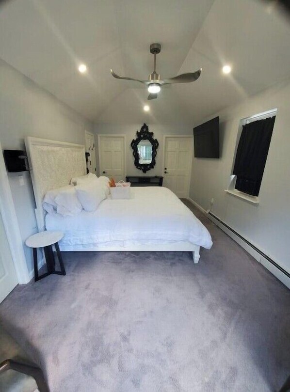 4 makuuhuonetta, silitysrauta/-lauta, ilmainen Wi-Fi