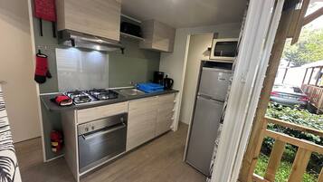 Een magnetron, een oven, een kookplaat