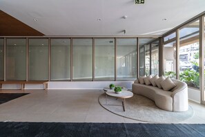 Lobby sitting area - 360 Mirante Vila Madalena (São Paulo)