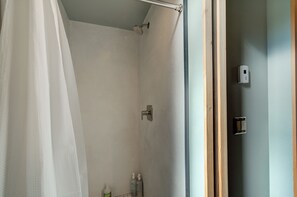 Miljövänliga toalettartiklar, handdukar, tvål och schampo