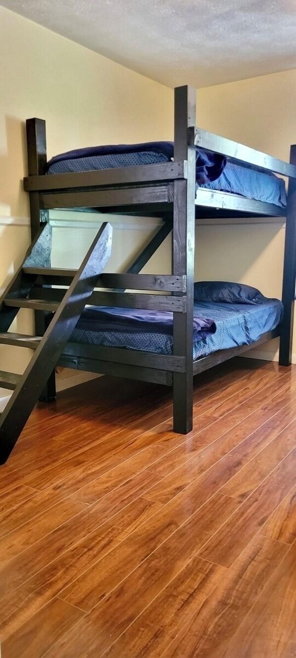 3 habitaciones, wifi, ropa de cama y acceso para silla de ruedas