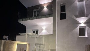 Front of property - B&B Raphael (Marigliano)