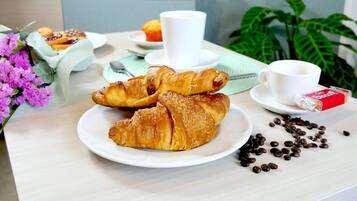 Colazione a buffet inclusa, servita tutte le mattine