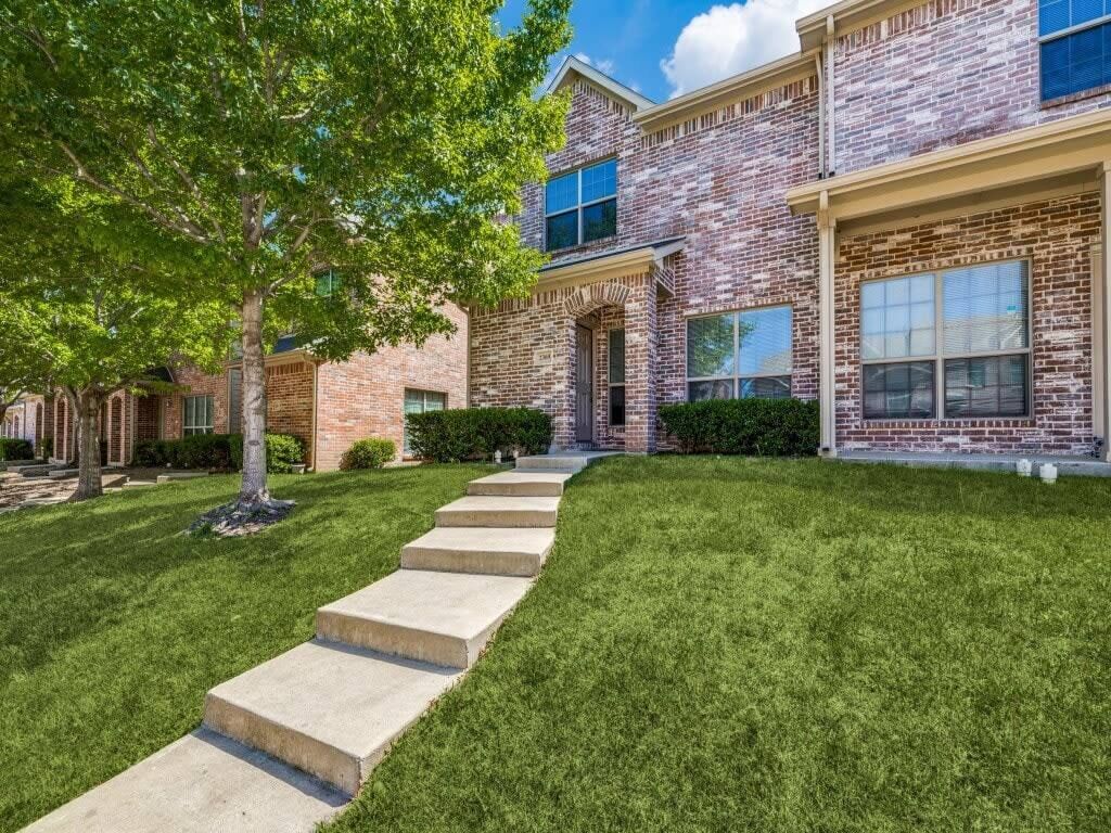 4 BR House  10 mins from AT&T Stadium.