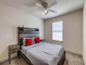 4 Schlafzimmer, WLAN, Bettwäsche