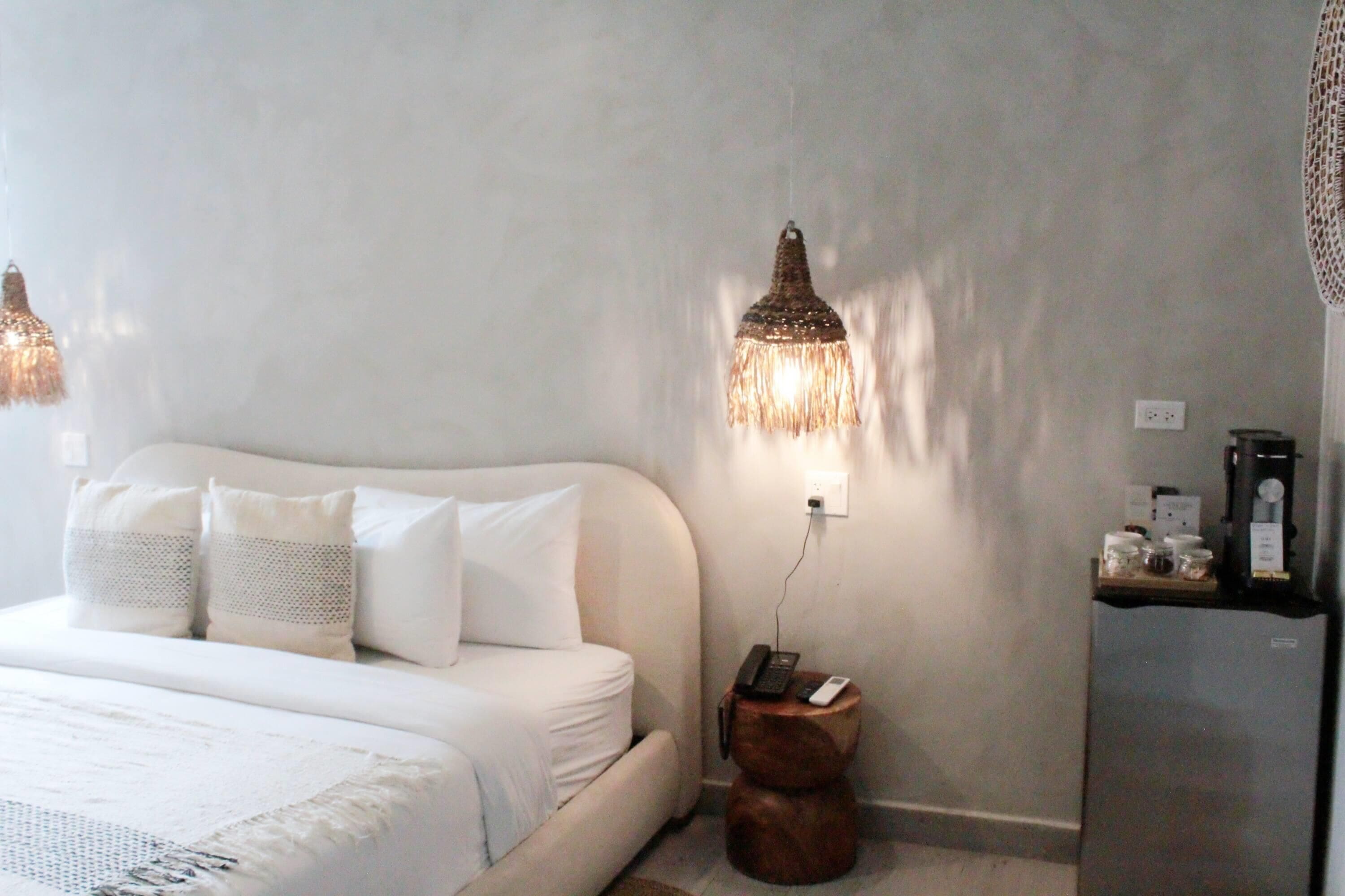 1 Single Bed, Standard Room, Non-Smoking | Minibar, coffres-forts dans les chambres, décoration personnalisée