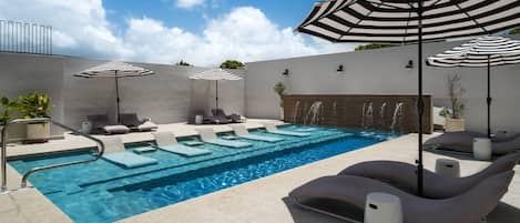 Piscine extérieure