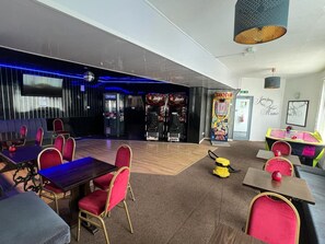 Arcade - Henson Hotel (Blackpool)