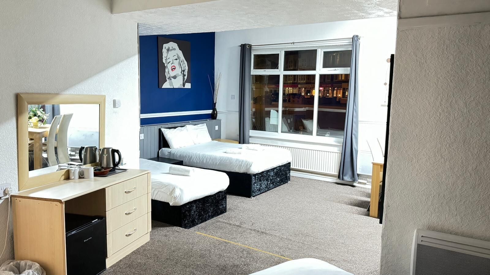 Photo - Henson hotel