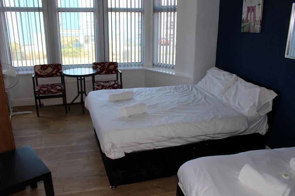 Photo - Henson hotel