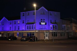 Exterior - Henson Hotel (Blackpool)