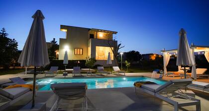 Beautiful villa with pool in Specchia