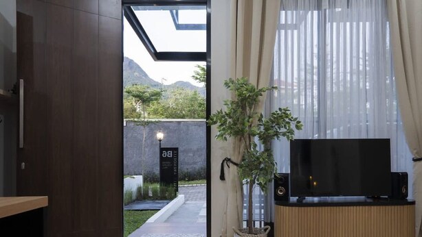 Basic Room | Living area - Villa pak joni (Pasuruan)