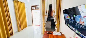 Family-Friendly, Quiet Apartments with Full Kitchen in Anuradhapura