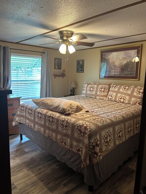 2 soveværelser, strygejern/strygebræt, Wi-Fi, sengetøj