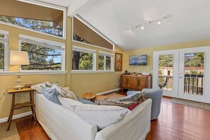 獨棟房屋 | 起居區