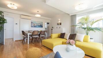 Apartment | Living area