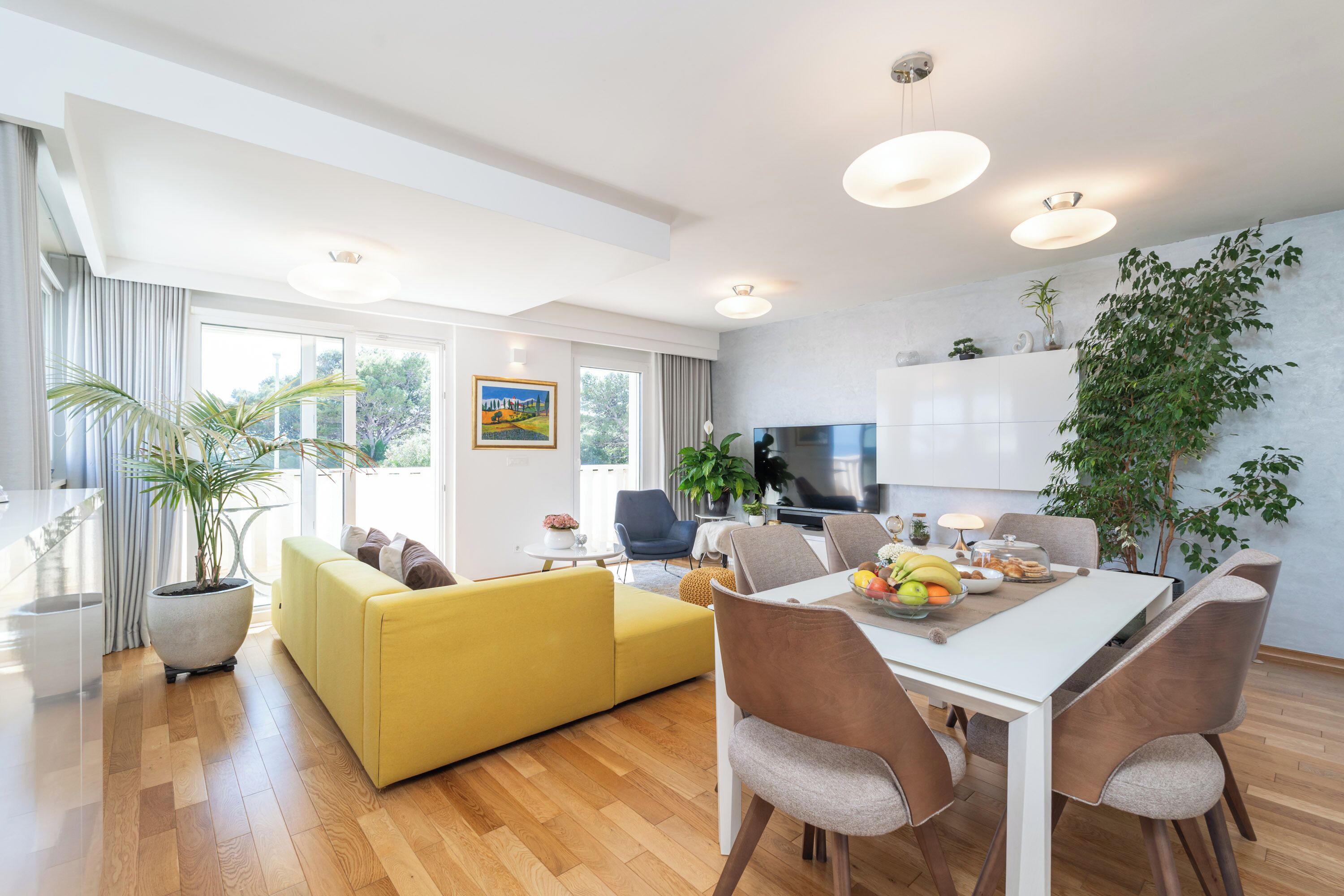 Apartment | Dining
