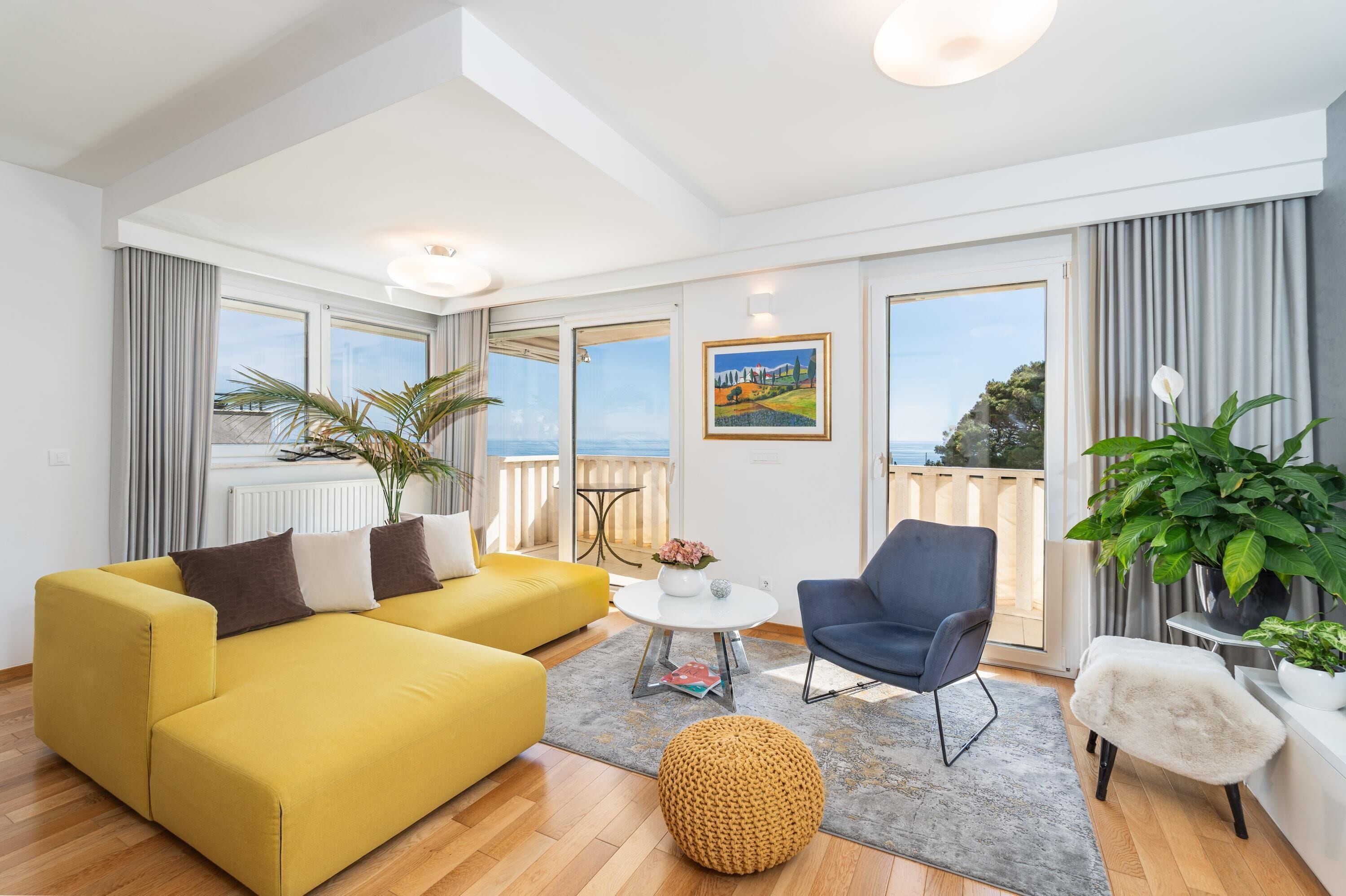Apartment | Living area
