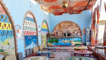 Lobby lounge