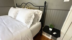 3 Schlafzimmer, Schreibtisch, Bügeleisen/Bügelbrett, WLAN