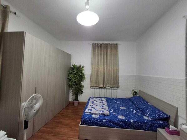 3 quartos, Wi-Fi de cortesia, roupa de cama