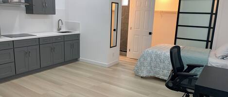 1 Schlafzimmer, Schreibtisch, Bügeleisen/Bügelbrett, kostenloses WLAN