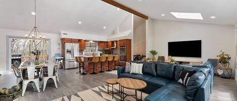 Téléviseur connecté, foyer, bureau