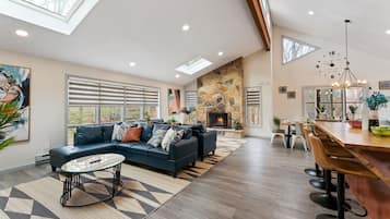 Smart TV, fireplace, offices
