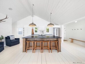 Interior - Newly renovated beauty on main lake with sunrise to sunset panoramic views! (Henrico)