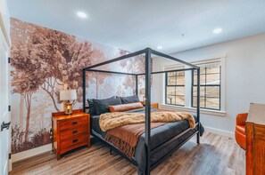 2 bedrooms, iron/ironing board, travel crib, WiFi