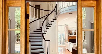 Pine Hill Estate w/ Three Apartment-style Rooms