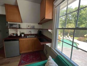 Unclassified image, 4 of 69, button - Pine Hill Estate w/ Three Apartment-style Rooms (Griffin)