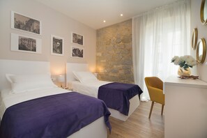 2 عدّة غرف نوم ومكواة/لوح كي وسرير سفر وواي فاي مجانًا